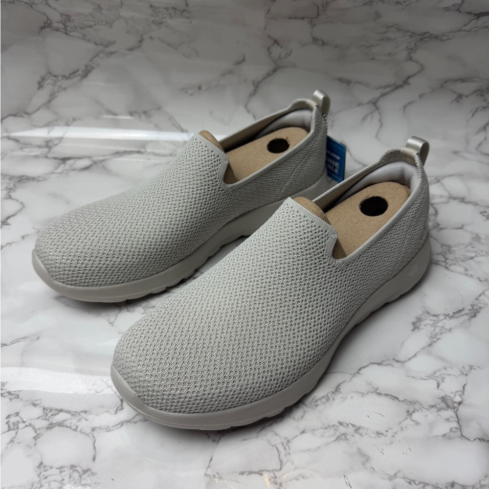 Women’s Skechers Go Walk Joy- Jocelin Taupe Slip-On Loafers US Size 9,5